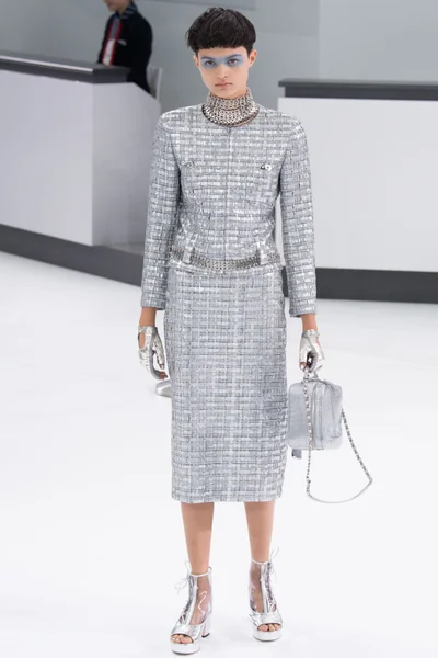 Look 13